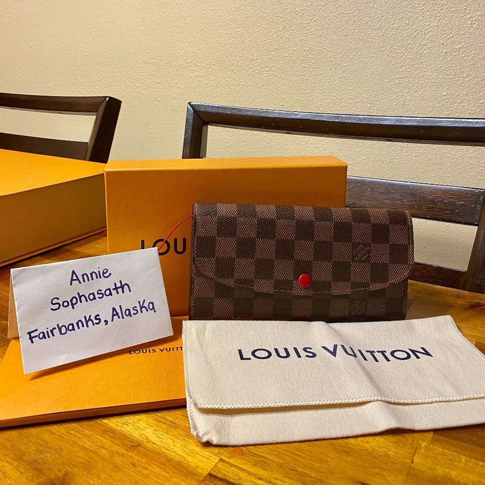 LV Emilie Wallet